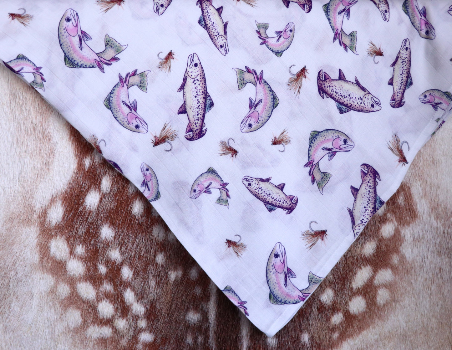 Trout Fly Fisher - Bamboo Muslin Wrap - White