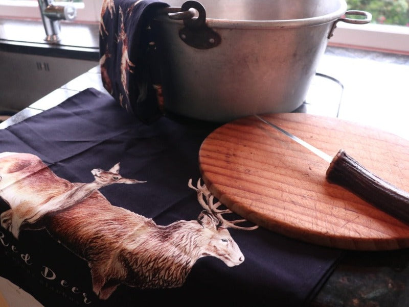 Unique hunting tea towel with deer to be linked to the seo website sample.hand drawn designs on linen sold by little fallow NZ New Zealand